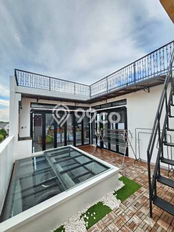 Rumah Mewah LB 441m2 Siap Huni Desain Elegan di Harapan Indah, Bekasi Rumah Mewah LB 441m2 Siap Huni Desain Elegan di Harapan Indah, Bekasi