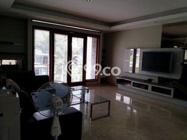 Disewakan! Rumah 4 Kamar Tidur &
4 Kamar Mandi di Sudirman, Bandung Disewakan! Rumah 4 Kamar Tidur &
4 Kamar Mandi di Sudirman, Bandung