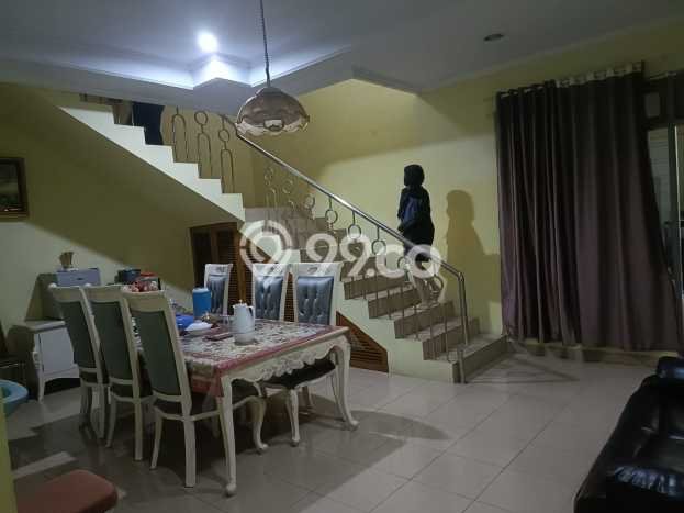 Hunian Eksklusif Siap Huni LT 220m2 di Tanah Abang, Jakarta Pusat Hunian Eksklusif Siap Huni LT 220m2 di Tanah Abang, Jakarta Pusat