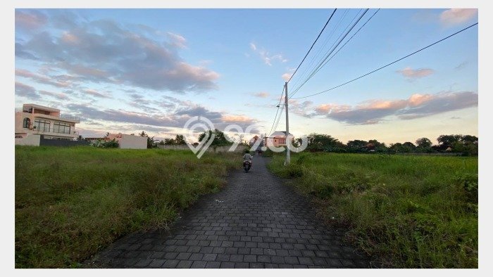 LOKASI STRATEGIS! Tanah di Kedungu, Luas 300m², Lokasi Berkembang, Cocok untuk Hunian LOKASI STRATEGIS! Tanah di Kedungu, Luas 300m², Lokasi Berkembang, Cocok untuk Hunian