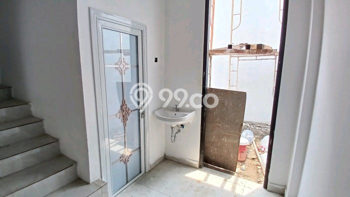 Ruko For Rent di , Luas 76m2m², Area Strategis, Ready Operasi Ruko For Rent di , Luas 76m2m², Area Strategis, Ready Operasi