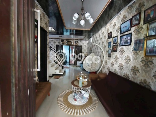 PROPERTI PILIHAN! Rumah Nyaman di Gubeng, Luas 102m² Bangunan 160m² PROPERTI PILIHAN! Rumah Nyaman di Gubeng, Luas 102m² Bangunan 160m²