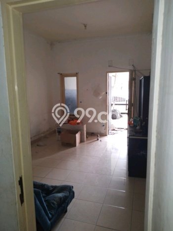 Rumah Nyaman dengan Luas Tanah 119m2m² dan Luas Bangunan 122m2m² di Area Rungkut, Surabaya Rumah Nyaman dengan Luas Tanah 119m2m² dan Luas Bangunan 122m2m² di Area Rungkut, Surabaya