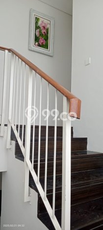 Hunian Cantik Modern Lb 149m2 di Bubutan, Surabaya Hunian Cantik Modern Lb 149m2 di Bubutan, Surabaya