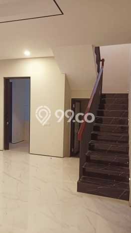 Jual Rumah Mewah Elegan Dengan View Eksklusif di Citraland, Surabaya Jual Rumah Mewah Elegan Dengan View Eksklusif di Citraland, Surabaya