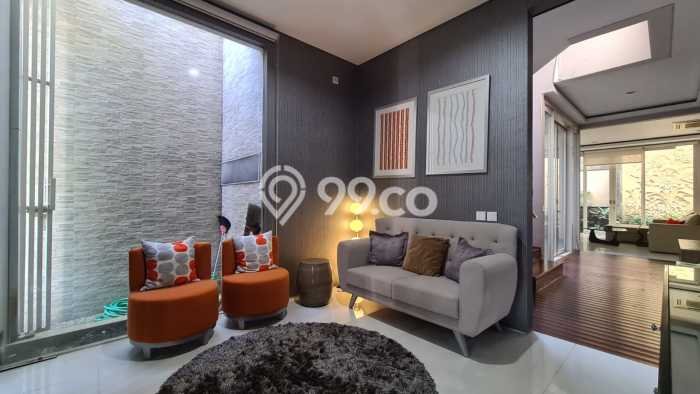 Disewakan! Rumah 4 Kamar Tidur &
5 Kamar Mandi di Citraland, Surabaya Disewakan! Rumah 4 Kamar Tidur &
5 Kamar Mandi di Citraland, Surabaya