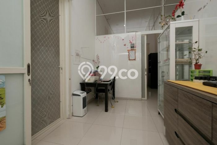 Disewakan Hunian Konsep Minimalis di Rungkut Surabaya dengan 3 KT Disewakan Hunian Konsep Minimalis di Rungkut Surabaya dengan 3 KT