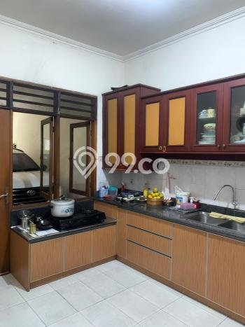 For Sale! Premium House LT 200m2 Desain Elegan di Jemursari For Sale! Premium House LT 200m2 Desain Elegan di Jemursari