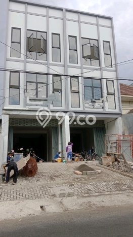 Ruko Siap Pakai di Ngagel, Luas 300m2m², Kawasan Komersial Ruko Siap Pakai di Ngagel, Luas 300m2m², Kawasan Komersial