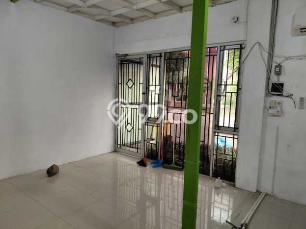 Unit Gudang Disewa Lokasi Sidoarjo, Sidoarjo Spesifikasi Luas Bangunan 216m2 Unit Gudang Disewa Lokasi Sidoarjo, Sidoarjo Spesifikasi Luas Bangunan 216m2