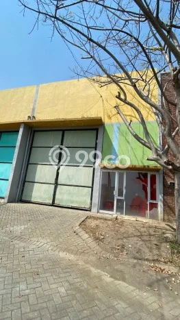 Gudang di Sidoarjo, Luas 216m2m², Area Komersial, Lokasi Strategis Gudang di Sidoarjo, Luas 216m2m², Area Komersial, Lokasi Strategis