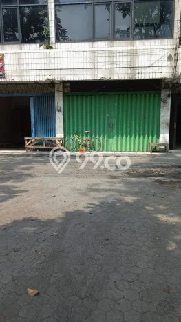 Ruko untuk Disewa di Pusat Surabaya Luas Bangunan 145m2 Ruko untuk Disewa di Pusat Surabaya Luas Bangunan 145m2