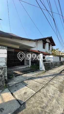 Dijual Rumah Strategis Bagus Punya 3 KT di Dukuh Pakis Surabaya - Dijual Rumah Strategis Bagus Punya 3 KT di Dukuh Pakis Surabaya -