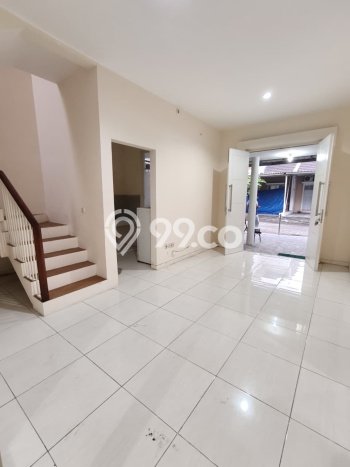 For Sale Rumah 2 Kamar Lokasi Ideal Nyaman dan Strategis di Taman For Sale Rumah 2 Kamar Lokasi Ideal Nyaman dan Strategis di Taman