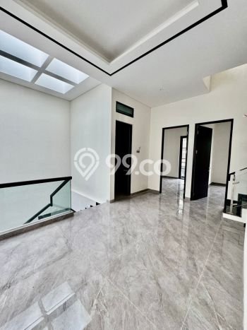 Rumah Elit Modern Tanpa Renovasi di Citraland Surabaya Rumah Elit Modern Tanpa Renovasi di Citraland Surabaya
