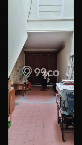 Hunian Elit LB 300m2 Siap Huni Desain Elegan di Dharma Husada, Surabaya Hunian Elit LB 300m2 Siap Huni Desain Elegan di Dharma Husada, Surabaya