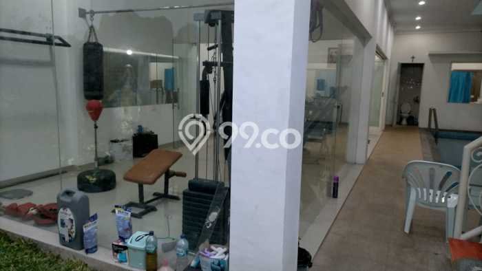 Rumah Luas Asri 6 KT Siap Huni di Surabaya Kota Surabaya Rumah Luas Asri 6 KT Siap Huni di Surabaya Kota Surabaya