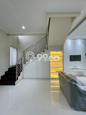 Rumah Elit Modern Tanpa Renovasi di Surabaya Kota Surabaya Rumah Elit Modern Tanpa Renovasi di Surabaya Kota Surabaya