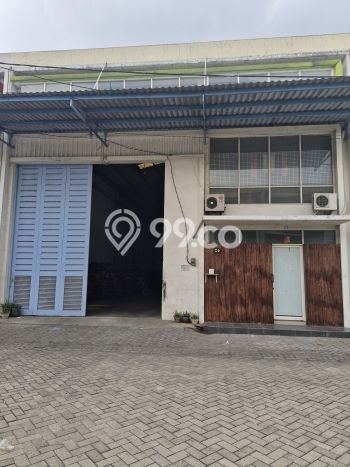 Gudang Strategis Kawasan Gresik, Luas 330m2m², Area Komersial, Dekat Gresik, Gresik, Gresik Gudang Strategis Kawasan Gresik, Luas 330m2m², Area Komersial, Dekat Gresik, Gresik, Gresik