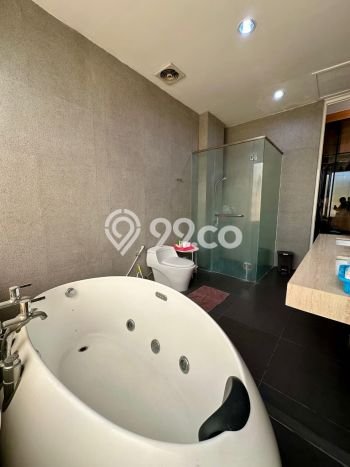 Rumah Luas Tanah 200m2m² di Surabaya Kota, Surabaya - Lokasi Strategis Rumah Luas Tanah 200m2m² di Surabaya Kota, Surabaya - Lokasi Strategis
