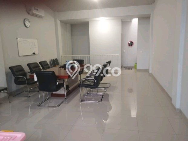 KAWASAN BISNIS! Ruko di Lidah Wetan, Luas 110m2m², Akses Raya KAWASAN BISNIS! Ruko di Lidah Wetan, Luas 110m2m², Akses Raya