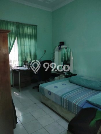 Rumah Bagus di Wonocolo, Surabaya, Luas Tanah 480m2m², Luas Bangunan 330m2m² Rumah Bagus di Wonocolo, Surabaya, Luas Tanah 480m2m², Luas Bangunan 330m2m²