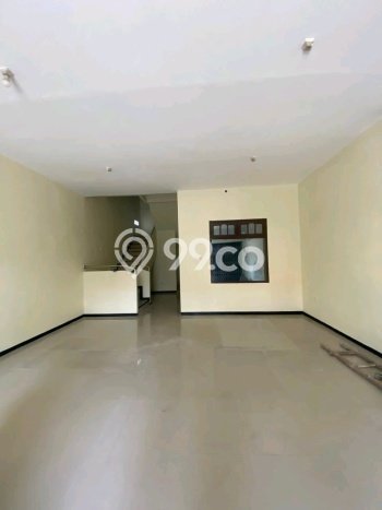 Unit Ruko Paling Strategis di Tandes Surabaya dengan LB 200m2 Unit Ruko Paling Strategis di Tandes Surabaya dengan LB 200m2