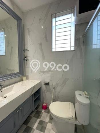Rumah Elit Modern Tanpa Renovasi di Surabaya Kota Surabaya Rumah Elit Modern Tanpa Renovasi di Surabaya Kota Surabaya