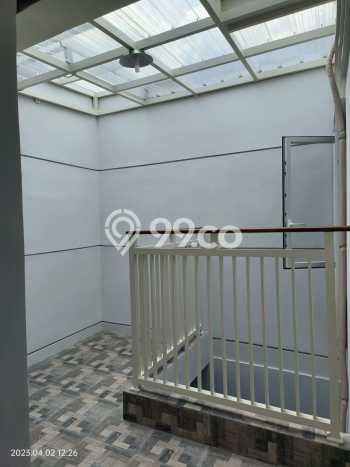 Rumah area Lakarsantri, 2 KT, Dekat Pusat Kota, LT 72m2m² Bangunan 84m2m² Rumah area Lakarsantri, 2 KT, Dekat Pusat Kota, LT 72m2m² Bangunan 84m2m²
