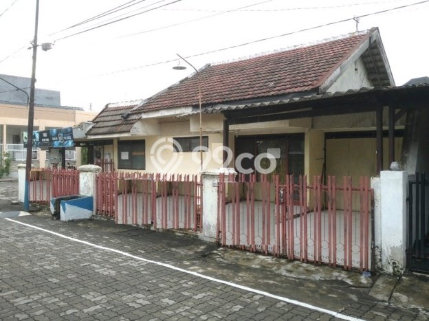 Rumah Asri LB 200m2m² View Gunung di Waru, Sidoarjo Rumah Asri LB 200m2m² View Gunung di Waru, Sidoarjo