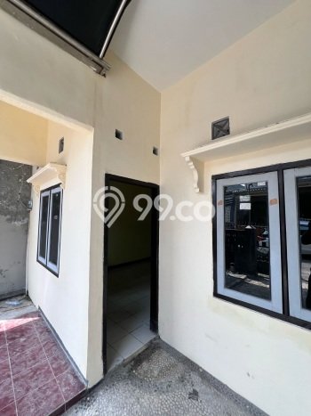 Jual Rumah Minimalis Bagus Punya 2 KT di Rungkut Surabaya SHM Jual Rumah Minimalis Bagus Punya 2 KT di Rungkut Surabaya SHM