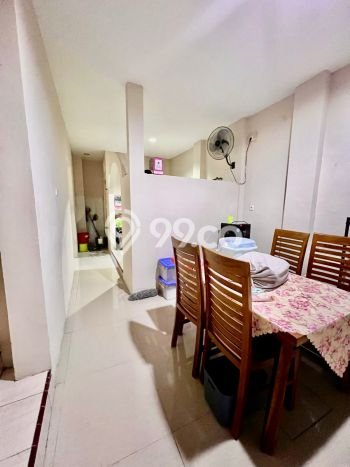 Jual Rumah Favorit Siap Huni LB 180m2 di Tandes, Surabaya Jual Rumah Favorit Siap Huni LB 180m2 di Tandes, Surabaya