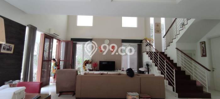 Best Deal Hunian Mewah Ideal dan Luas di Wiyung, Surabaya Best Deal Hunian Mewah Ideal dan Luas di Wiyung, Surabaya