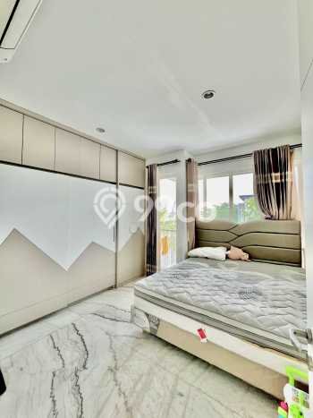 Hot Offer Hunian Premium Ideal dan Luas di Wiyung, Surabaya Hot Offer Hunian Premium Ideal dan Luas di Wiyung, Surabaya
