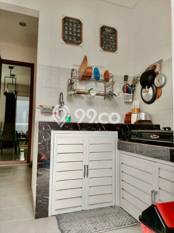 BEST LOCATION! Rumah di , Akses ke Stasiun, 3 KT, Luas 112m2m² Bangunan 150m2m² BEST LOCATION! Rumah di , Akses ke Stasiun, 3 KT, Luas 112m2m² Bangunan 150m2m²