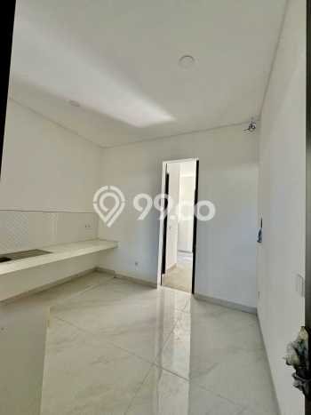 Rumah Luxury Modern Tanpa Renovasi di Citraland Surabaya Rumah Luxury Modern Tanpa Renovasi di Citraland Surabaya