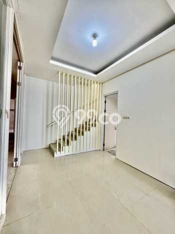 Rumah Bagus Siap Huni Di Wiyung Luas 190m2 Aman Rumah Bagus Siap Huni Di Wiyung Luas 190m2 Aman