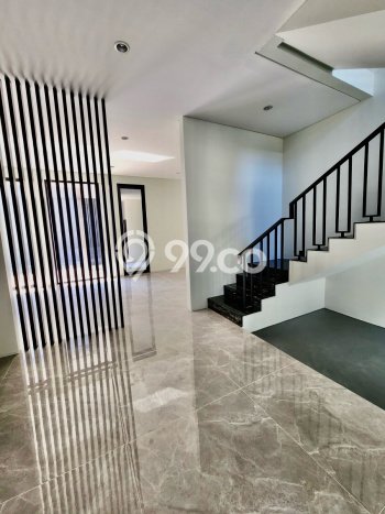Jual Rumah Mewah Elegan Dengan View Eksklusif di Citraland, Surabaya Jual Rumah Mewah Elegan Dengan View Eksklusif di Citraland, Surabaya