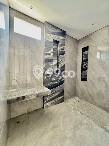 Rumah Luxury Modern Siap Huni di Citraland Surabaya Rumah Luxury Modern Siap Huni di Citraland Surabaya