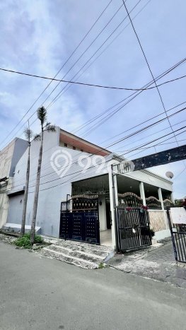 Dijual Hunian Rumah Terawat 4 Kamar di Manukan, Surabaya Dijual Hunian Rumah Terawat 4 Kamar di Manukan, Surabaya