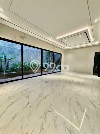 Rumah Elit Modern Siap Huni di Citraland Surabaya Rumah Elit Modern Siap Huni di Citraland Surabaya