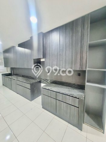 Rumah Luxury Modern Tanpa Renovasi di Citraland Surabaya Rumah Luxury Modern Tanpa Renovasi di Citraland Surabaya