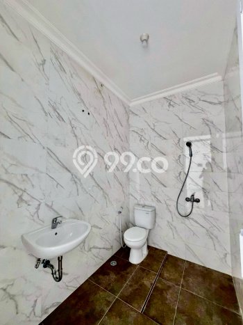 Rumah Modern 4 KT di Citraland Surabaya Unfurnished Rumah Modern 4 KT di Citraland Surabaya Unfurnished