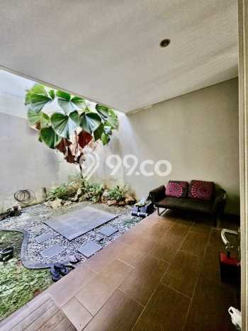 Dijual Rumah Premium dengan Fasilitas Sekitar Komplit di Wiyung, Surabaya Dijual Rumah Premium dengan Fasilitas Sekitar Komplit di Wiyung, Surabaya