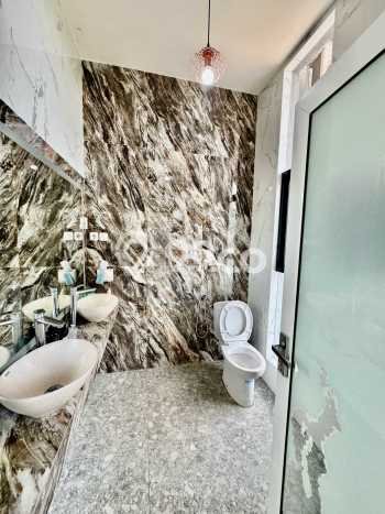 Rumah Mewah LB 330m2 Siap Huni Desain Elegan di Citraland, Surabaya Rumah Mewah LB 330m2 Siap Huni Desain Elegan di Citraland, Surabaya