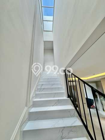 Ready to Use! Luxury House LT 162m2 Desain Modern di Citraland Ready to Use! Luxury House LT 162m2 Desain Modern di Citraland