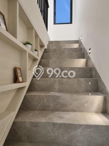 Rumah Strategis Modern Lb 103m2 di Wiyung, Surabaya Rumah Strategis Modern Lb 103m2 di Wiyung, Surabaya