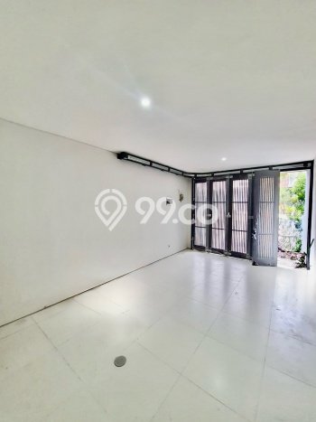 Ready to Use! Luxury House LT 210m2 Desain Modern di Citraland Ready to Use! Luxury House LT 210m2 Desain Modern di Citraland