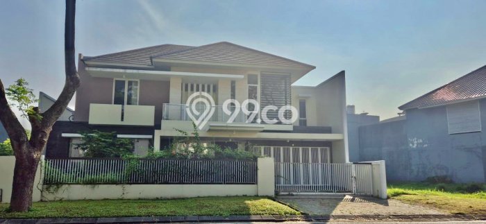 Rumah Eksklusif Siap Huni LT 450m2 di Wiyung, Surabaya Rumah Eksklusif Siap Huni LT 450m2 di Wiyung, Surabaya
