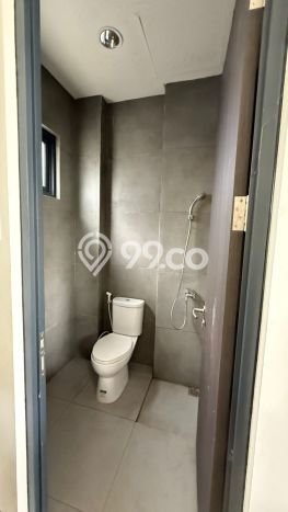 Jual Ruko Kawasan , Luas 173m2m², Kawasan Bisnis, Jalur Strategis Jual Ruko Kawasan , Luas 173m2m², Kawasan Bisnis, Jalur Strategis